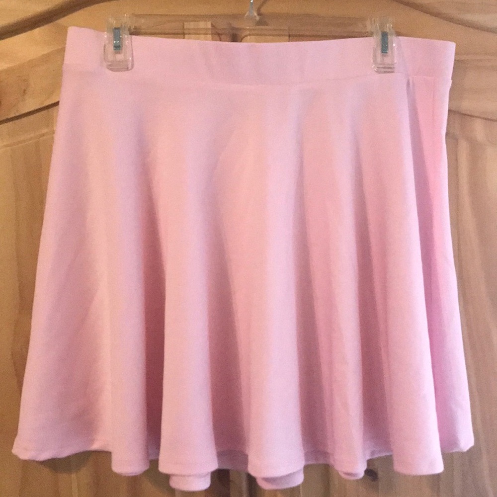 Hot Topic pink skater skirt
